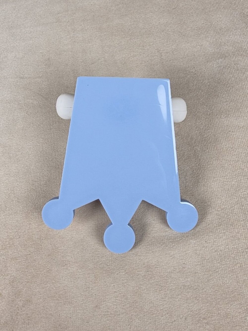 Sanrio Miniso Cinnamoroll Crown Phone Holder Stand + 2 K pop Singers - Picture 9 of 10